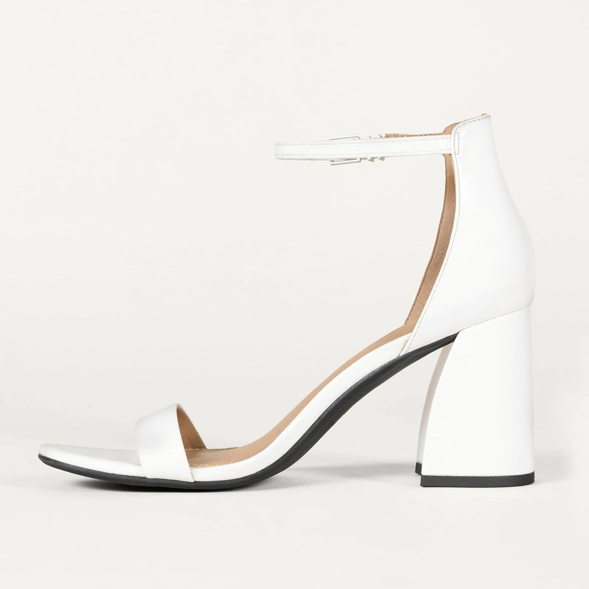 Amazon Essentials Women's Ankle Strap Block Heel Nola Sandals