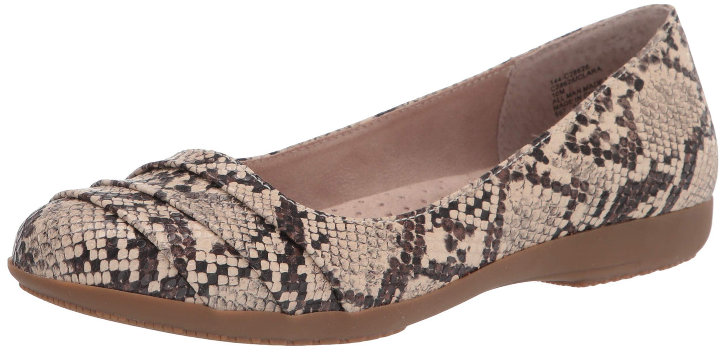 Cliffs by White Mountain Women's Clara Cushioned Ballet Flat