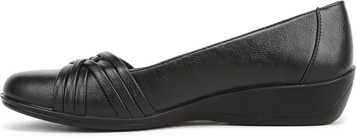 LifeStride Women's Incredible Flat