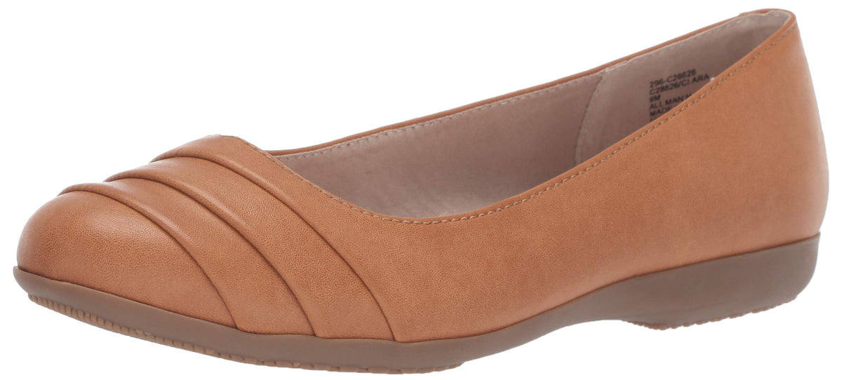 Cliffs by White Mountain Women's Clara Cushioned Ballet Flat